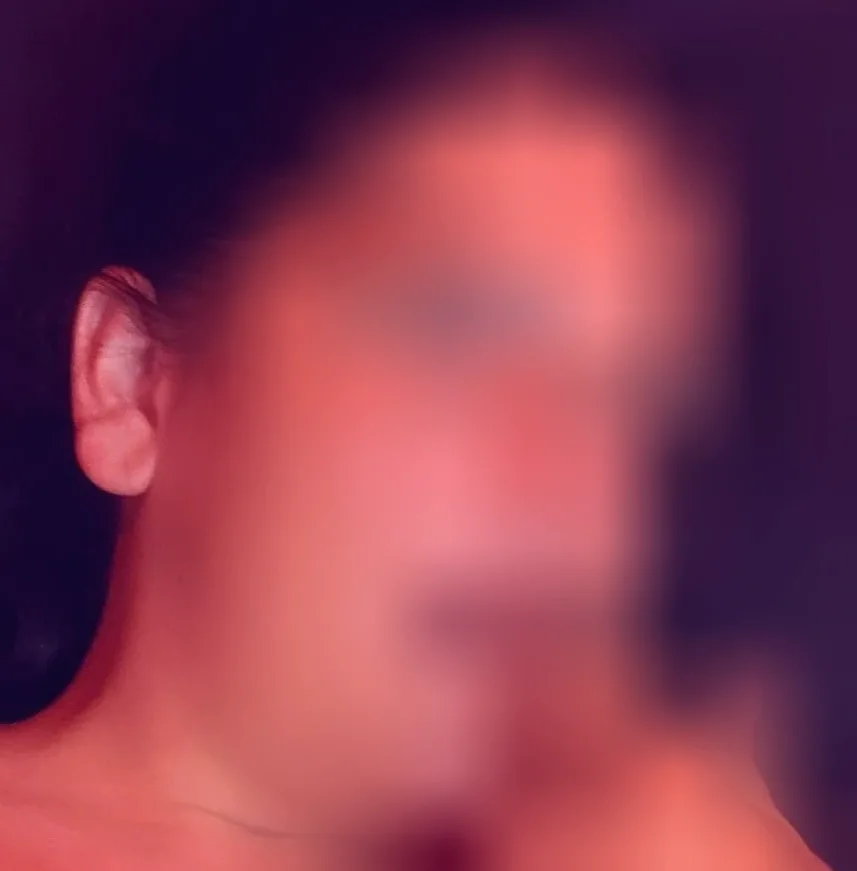 Alma, 28
