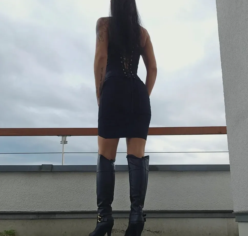 Alva, 35