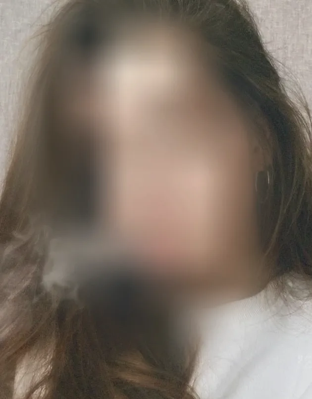 Rebecca, 21