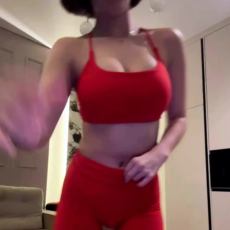 Sanela, 18